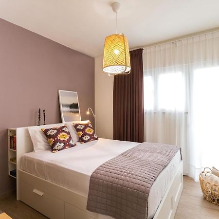 Effie'S Cozy Beach Front Apartment Ретимно Экстерьер фото